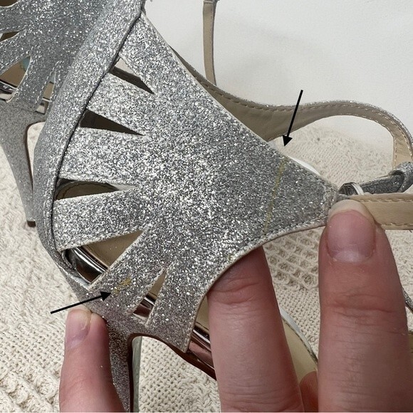 Blue by Betsey Johnson T Strap Silver Glitter Tee Heels Stiletto Sandals Bridal - Picture 9 of 12